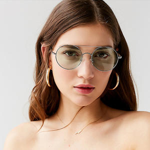 UNOC <span class=keywords><strong>2022</strong></span> Lunettes de soleil rondes pour femmes Lentille colorée à la mode avec monture en métal doré ou argenté Lunettes de soleil à la mode - Product Image 3