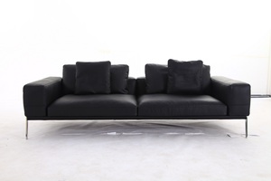 Ghế sofa Lifesteel của Antonio Citterio, thiết kế sang trọng, bọc da aniline đen, đệm lông vũ. - Product Image 2