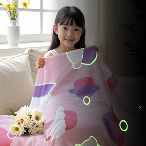 Couverture en flanelle 100 % polyester tricotée phosphorescente, douce et lumineuse, <span class=keywords><strong>pour</strong></span> apaiser les sens, soulager l'anxiété et favoriser le sommeil des enfants (vente en gros) - Product Image 1