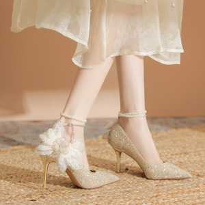Zapatos de Novia con Tacón de Aguja, Punta en Pico, Altura de 5cm-8cm, Correa en el Tobillo, Decoración Floral, Forro de Satén, Tendencia de Moda - Product Image 2