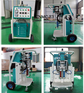 Máquina de espuma en aerosol de poliurea automática portátil Hightop, rociador móvil de PU para aislamiento de paredes e impermeable - Product Image 5