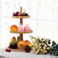 Support à cupcakes 3 niveaux en bambou FSC - Plateau de présentation de desserts minimaliste allemand avec finition laquée pour événements de luxe et rangement domestique