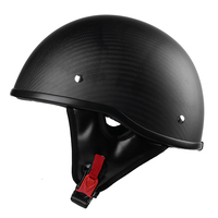 Casque en fibre de carbone