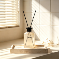 Bouteille en verre pour diffuseur de parfum 180 ml avec fond épais, couleur personnalisable, pulvérisateur à pompe, sérigraphie, bouchon et bâtonnets en fibre