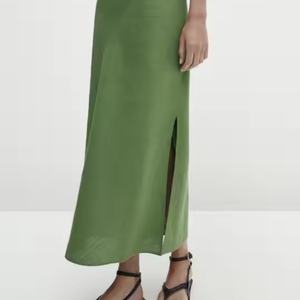 เดรสลำลองเซ็กซี่สำหรับฤดูร้อนปี 2025 ขายส่ง เดรสผ้าลินินคอตตอนแบบผูกคอ ไร้แขน สายเดี่ยว สำหรับผู้หญิง - Product Image 3