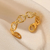 Bague géométrique en acier inoxydable plaqué or pour femme, design original, ajustable, idéale pour les fêtes, cadeau tendance
