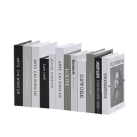 Étagères de présentation de faux livres à la mode et accessoires de photographie pour étagère de salon et décorations de luxe légères en céramique