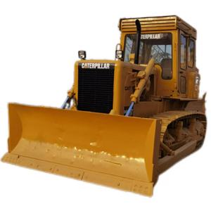 รถดันดินตีนตะขาบ Caterpillar D6D มือสอง พร้อมริปเปอร์ด้านหลัง ให้กำลังขับเคลื่อนที่เสถียร เหมาะสำหรับงานเคลียร์พื้นที่ - Product Image 1