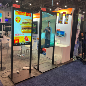 55 inch 2500 Nit độ sáng cao Màn hình treo quảng cáo kỹ thuật số biển Cửa sổ phải đối mặt với màn hình LCD hiển thị cho cửa hàng quần áo - Product Image 1