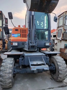 Excavatrice sur chenilles hydraulique de 6 tonnes d'occasion Doosan DX60, en excellent état, prête à la vente - Product Image 6