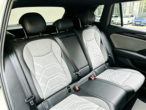 Para <span class=keywords><strong>Volkswagen</strong></span> TAYRON 380 <span class=keywords><strong>TSI</strong></span> 4WD R-Line Pro Turbo Gasolina SUV Mediano - Product Image 6