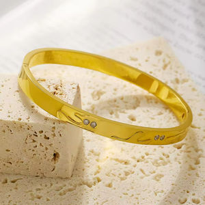 Europe <b>and</b> the United States Ins Retro Stainless Steel <b>Bracelet</b> Advanced Water-sensitive Corrugated Titanium Steel <b>Bracelet</b> - Product Image 1