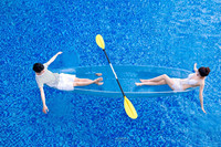 Bateau transparent pour la photographie romantique Navigation de plaisance transparente à haute capacité pour les voyageurs et les amis