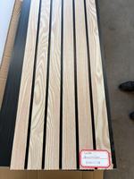 Penjualan terlaris Panel dinding PVC bergalur 300*2900mm desain Modern papan langit-langit plastik tahan air & tahan api tidak berubah bentuk