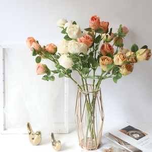 ช่อกุหลาบประดิษฐ์5หัวสำหรับงานแต่งงาน - Product Image 1