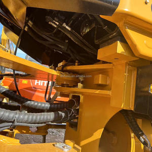 Chargeuse sur pneus Caterpillar 966H d'occasion robuste pour la manutention de matériaux à fort volume - Product Image 6