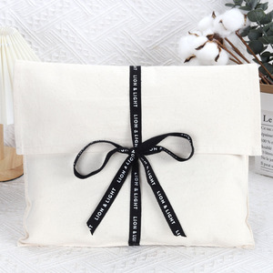 Bolsa de Lona de Algodón Orgánico OEM en Oferta, Bolsa de Regalo con Logotipo Personalizado Serigrafiado, Bolsa Protectora de Algodón para Ropa, Libros y Regalos con Lazo - Product Image 1