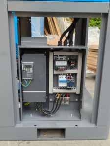 Compressore d'Aria a Vite a Magneti Permanenti ZAKF di Origine Cinese, 30HP 22KW 380V/50HZ a Velocità Variabile per Lavorazione dell'Alluminio - Product Image 3