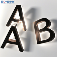 SKYSEEN vente en gros marketing personnalisé Led signe or métal reine rétro-éclairé signe artistique lettre décor pour magasin de luxe et salon