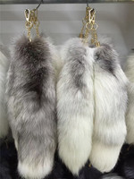 Mode belle conception fourrure animale en gros naturel moelleux queue de renard pendentifs fée vraie fourrure de renard queue porte-clés