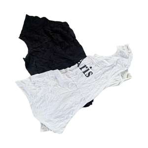 中古「パリ」プリント＆ブラックTシャツ - Product Image 1