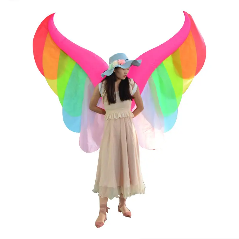 Le ali di angelo di Halloween e i colori di abbigliamento gonfiabile farfalla possono essere personalizzati costumi di scena