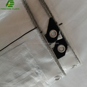 160gsm Tissage dense Cerisiers Feuille de plastique anti-pluie avec oeillets - Product Image 1