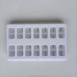 Organisateur de pilules hebdomadaire avec logo personnalisé, 7 jours, 28 compartiments, boîte à pilules MORN NOON EVE BED avec braille - Product Image 6