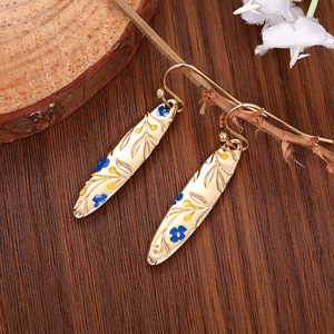 Orecchini Pendenti Floreali Creativi, Gioielli Unici per Donne, Accessorio Regalo per Uso Quotidiano e Feste - Product Image 6