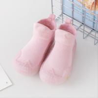 Chaussons-chaussettes de marche pour bébé en maille tricotée rose, confortables, charmants, légers, avec languette de traction, semelle souple et flexible en TPE antidérapante, vente en gros, commande personnalisée