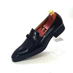 Mocasín de <span class=keywords><strong>charol</strong></span> negro con correa para <span class=keywords><strong>hombre</strong></span>, zapatos de conducción sin cordones, informales, puntiagudos - Product Image 5