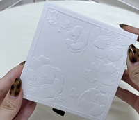 Nouvelle boîte à bijoux de luxe abordable avec gaufrage et estampage à chaud doré, best-seller pour l'emballage de bagues et de boucles d'oreilles