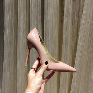 red bottom heels price range