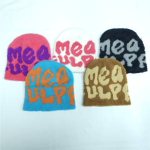 Gorro de Punto Jacquard con Diseño de Llamas Personalizado, Gorros Multicolores para el Invierno, Cálidos y con Estampado de Cuadros - Product Image 5