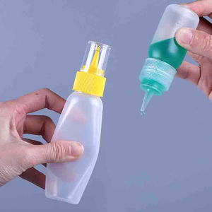 Botella Dispensadora con Boquilla Larga y Punta de PE, Botella Vacía de Plástico Suave Translúcido para Pegamento de Pestañas, Gel de Uñas, Aceite - Product Image 4