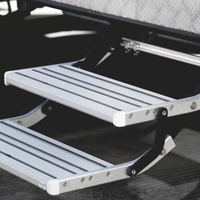 Équipements de voyage de luxe Escaliers de camping-car rétractables en 2 étapes en alliage d'aluminium Marches antidérapantes pour camping-car
