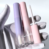 CY346 vente en gros cosmétique 3.5ml dégradé rose dégradé violet brillant à lèvres Tube nouveaux petits tubes d'emballage de brillant à lèvres arrondis