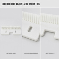 Brosse de balayage industrielle réglable à fentes avec base en PVC, PP, POM et plaque en nylon pour montage sur machine en usine