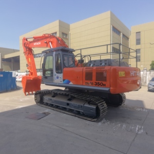 Excavadora Hitachi ZX350H con Cucharón de Excavación, Color Naranja, Modelo Usado - Product Image 2