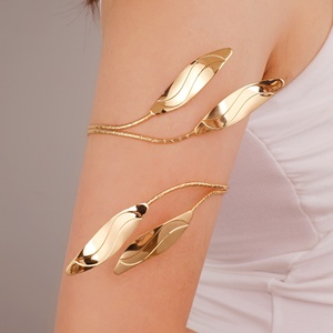 Bracelet ouvert floral Jingciren Boutique, best-seller transfrontalier, géométrique, luxe léger, de niche, emballage cadeau haut de gamme et élégant - Product Image 3
