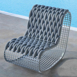 Ensemble de canapés en rotin d'extérieur moderne, meubles de jardin en alliage d'aluminium, design durable et luxueux - Product Image 5