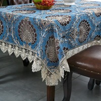 Nappe de table de luxe de style européen en jacquard bleu foncé avec broderie florale ajourée pour la maison, la salle de banquet, rétro