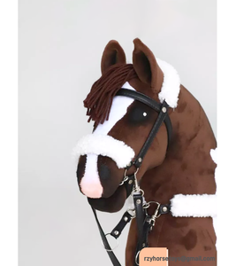<span class=keywords><strong>DR</strong></span> Stick Horse Plush Handcrafted Hobby Horse on a Stick con sonidos de ruedas de madera para niños pequeños - Product Image 1