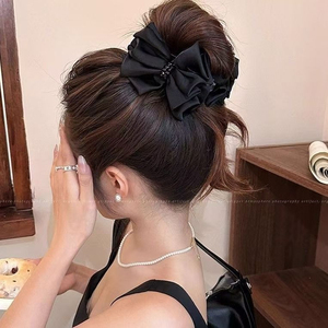 Nouvelle Pince à Cheveux Nœud Papillon Noir Élégante 2026 – Style Luxe Léger pour Femme – Accessoire de Mode Quotidien - Product Image 2