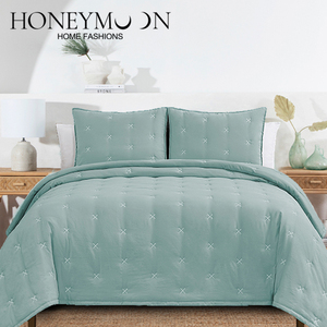 لحاف من نسيج القطن المطرز الناعم الرائع 100 جم/متر مربع غطاء مجهرية يتيح انتشار السرير لفصل الصيف - Product Image 1