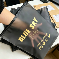 Sacs à fermeture éclair personnalisés OEM/ODM de haute qualité en EVA noir translucide givré, emballages personnalisés pour vêtements et chaussettes