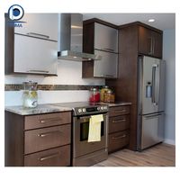 Armoire de cuisine en bois massif couleur bois avec finition mélamine pour un rangement intérieur gain de place