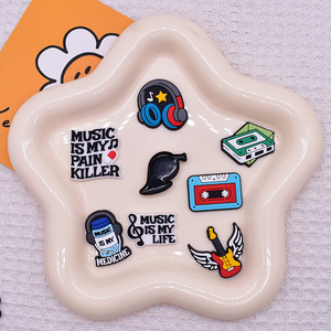 Parche de PVC con diseño de pez, aplique de goma suave para manualidades, fundas de teléfono, accesorios para el cabello, diseño personalizado, sin adhesivo. - Product Image 2