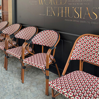 Chaise en rotin d'extérieur moderne minimaliste, table de balcon, restaurant, café, maison d'hôtes, mobilier commercial multifonctionnel
