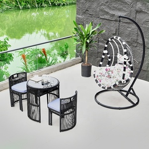 Ensemble <span class=keywords><strong>table</strong></span> <span class=keywords><strong>et</strong></span> <span class=keywords><strong>chaises</strong></span> <span class=keywords><strong>de</strong></span> patio en rotin peu encombrant pour petits meubles <span class=keywords><strong>de</strong></span> <span class=keywords><strong>jardin</strong></span> - Product Image 4